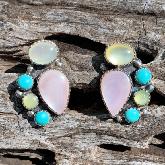 Navajo Emma Lincoln Turquoise/MOP Clip-on Earrings - Picture 7 of 9